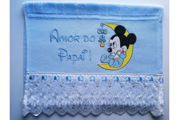 TOALHA DE BOCA OU ESCOLAR MICKEY NA LUA COM TIRA BORDADA